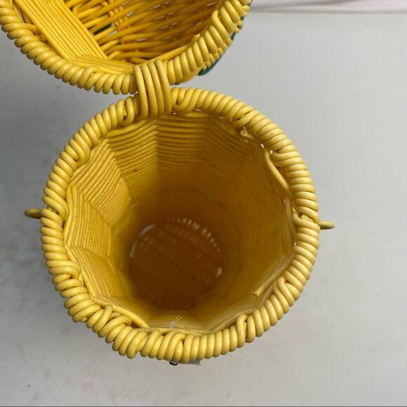 Pineapple Wicker Wine Basket Gift Holder - Picture 5 of 5